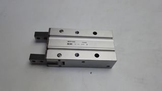 SMC MHY2-25D2-M9BAV Угловой пневмозахват 180°